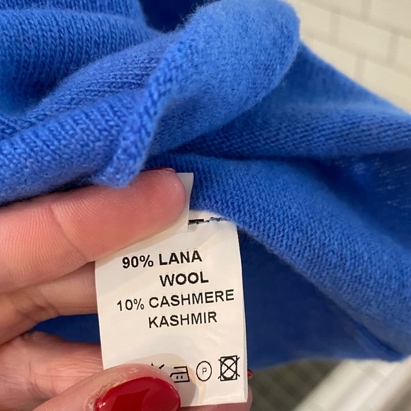 The Andamane Cashmere-Wool Sweater - Picture 3 of 6